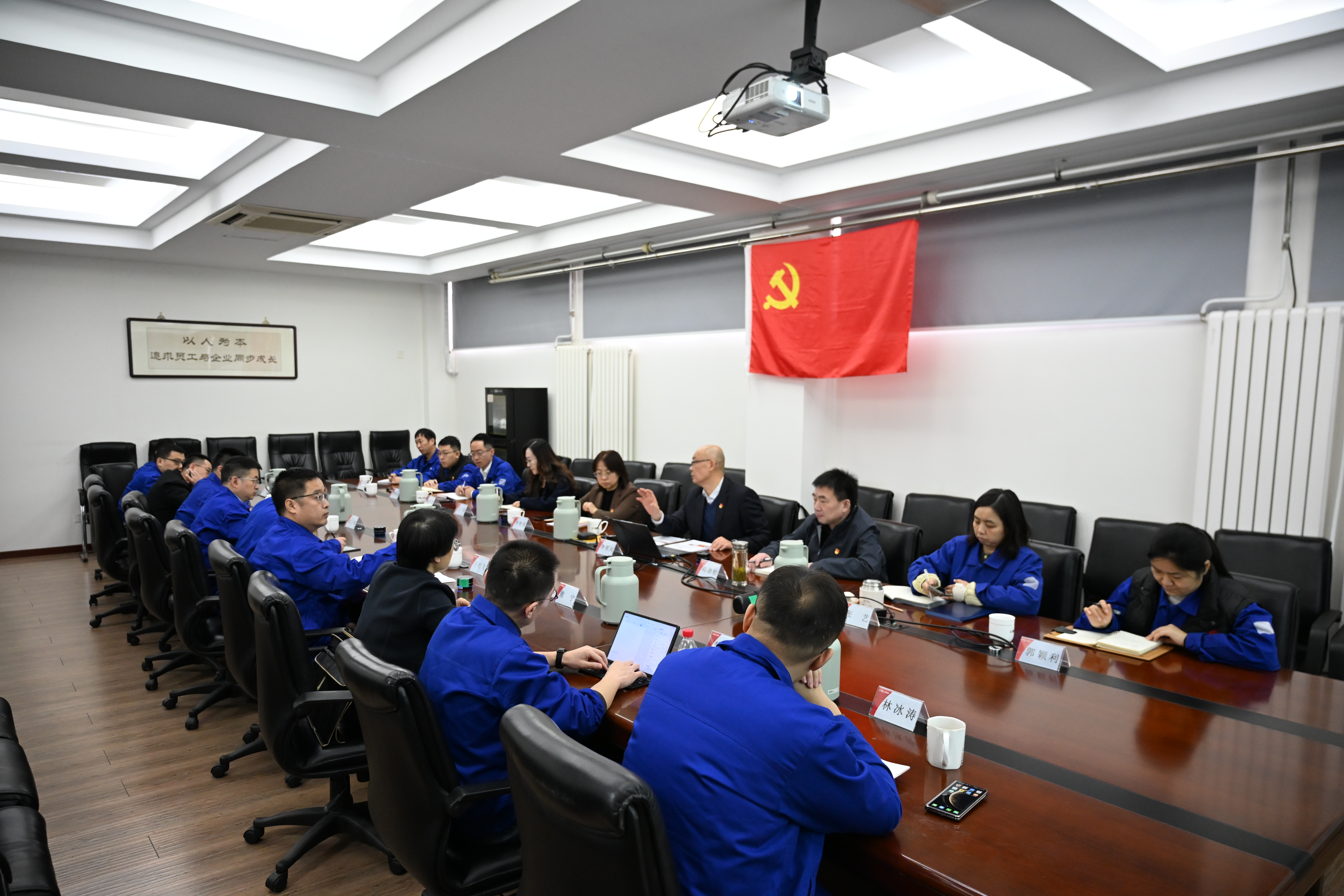 b51b42f294d3b13f6e2a366b91955b4d.jpg b51b42f294d3b13f6e2a366b91955b4d.jpg